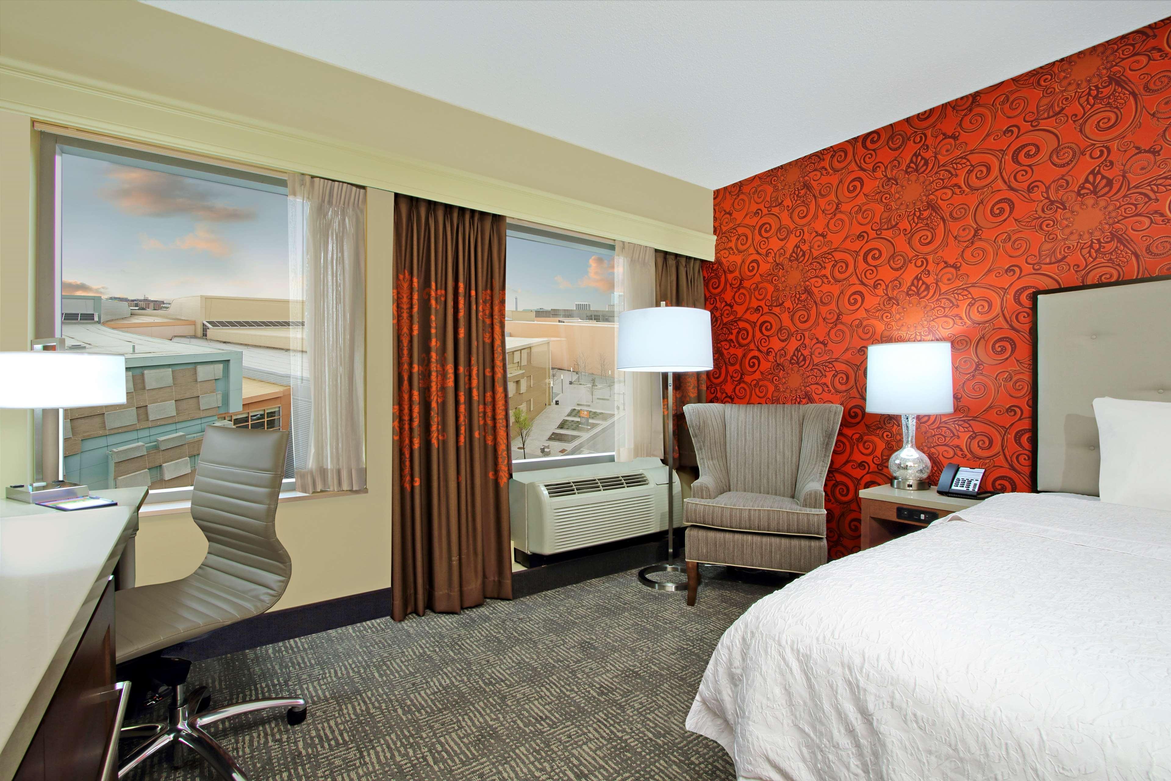 Hampton Inn & Suites Columbus-Downtown, Ohio Екстериор снимка