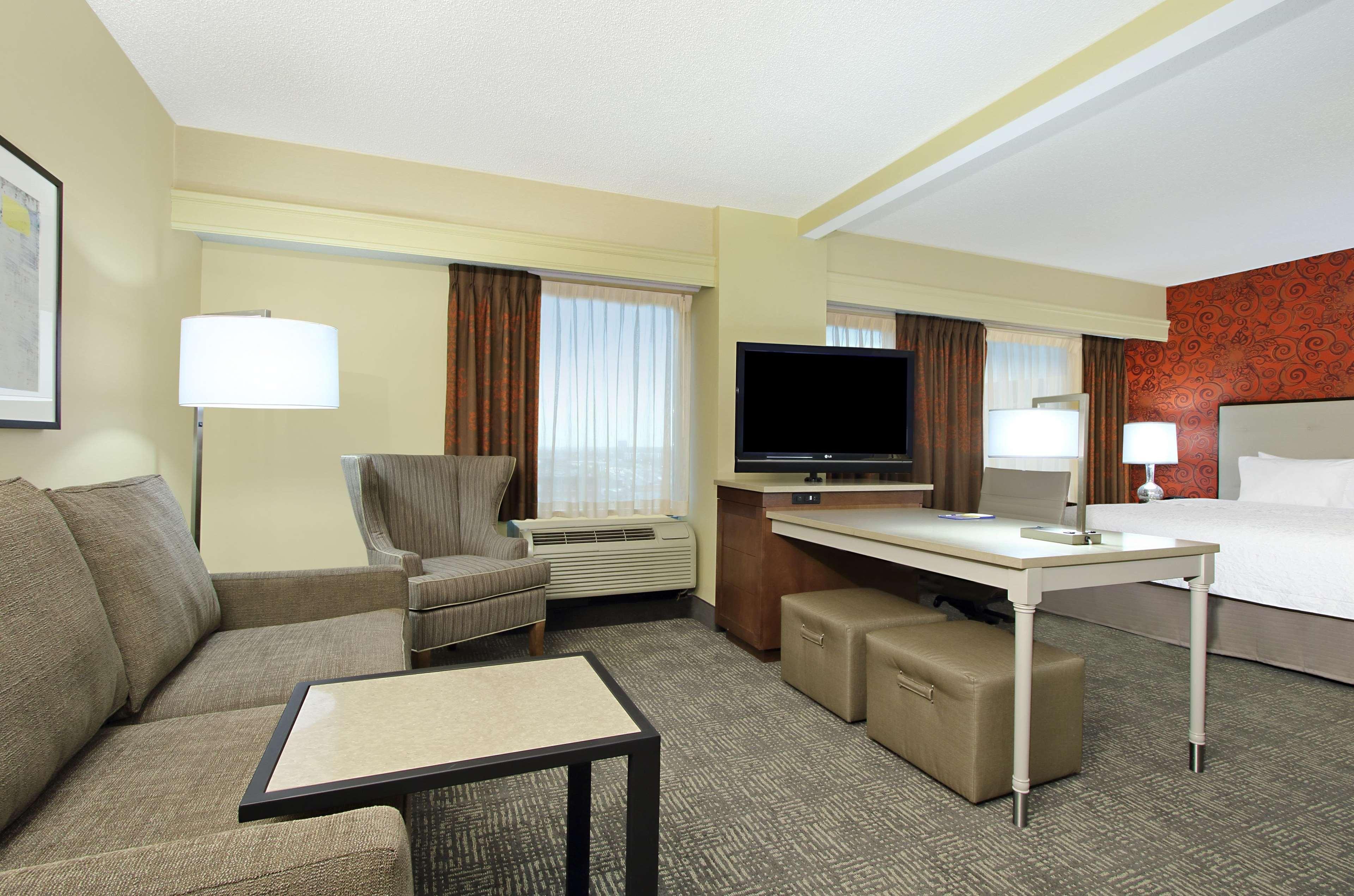Hampton Inn & Suites Columbus-Downtown, Ohio Екстериор снимка