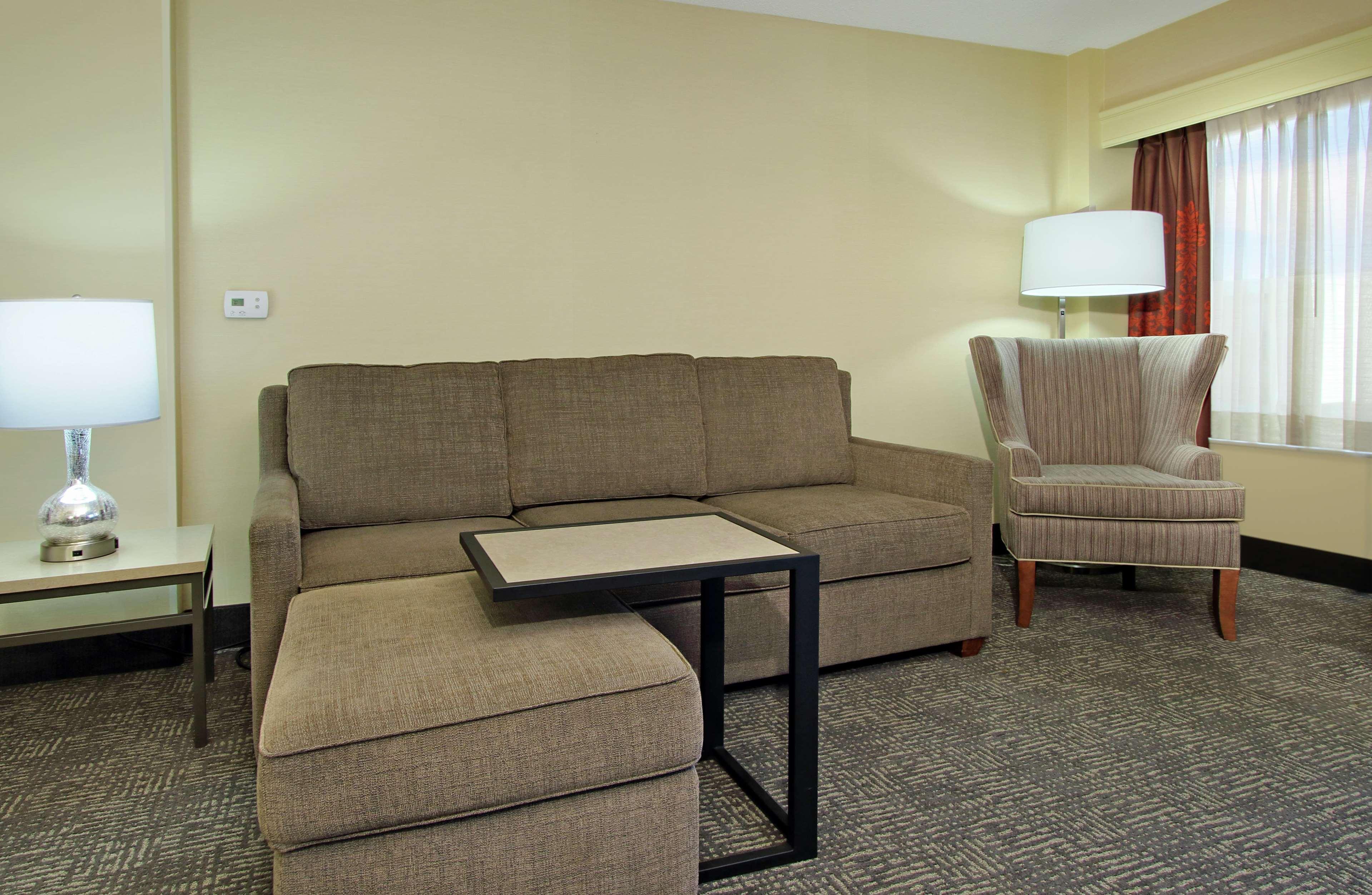 Hampton Inn & Suites Columbus-Downtown, Ohio Екстериор снимка