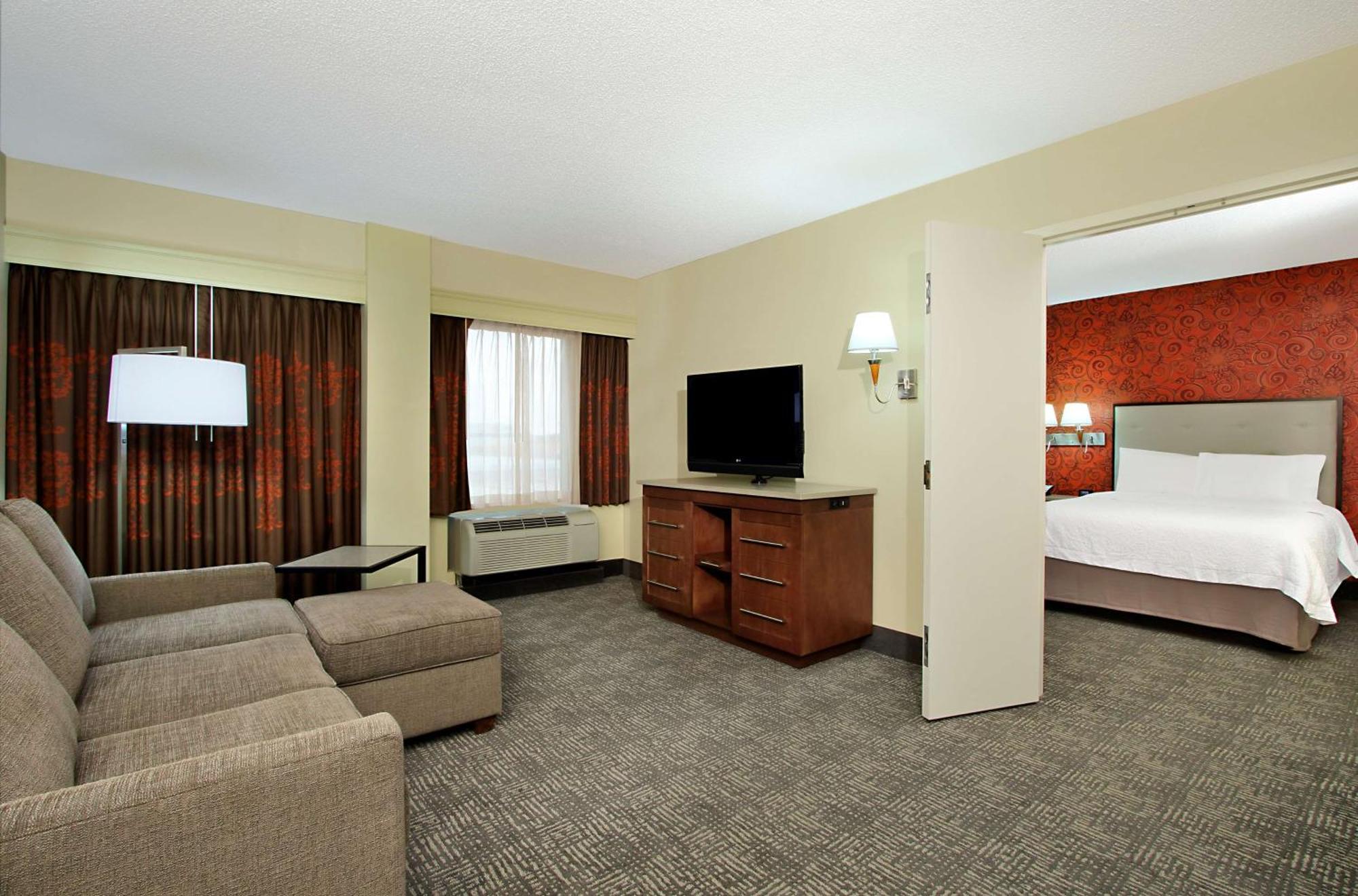 Hampton Inn & Suites Columbus-Downtown, Ohio Екстериор снимка